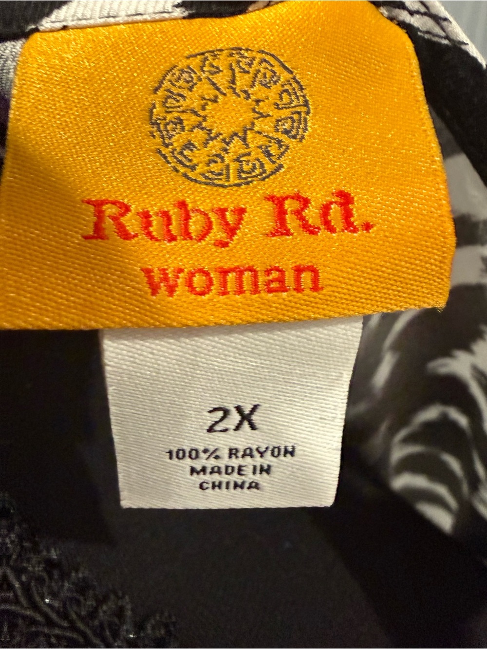 Ruby Rd. Black and White Patterned Top - Picture 2 of 2